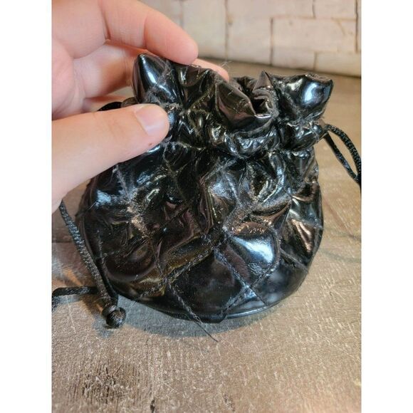 Mini guess black pull string bag heart accessory - Picture 4 of 6